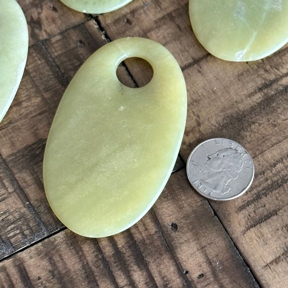 Natural Oval Lemon Jade Pendants - Perfect for wire wrapping or jewelry making - Picture 4 of 7